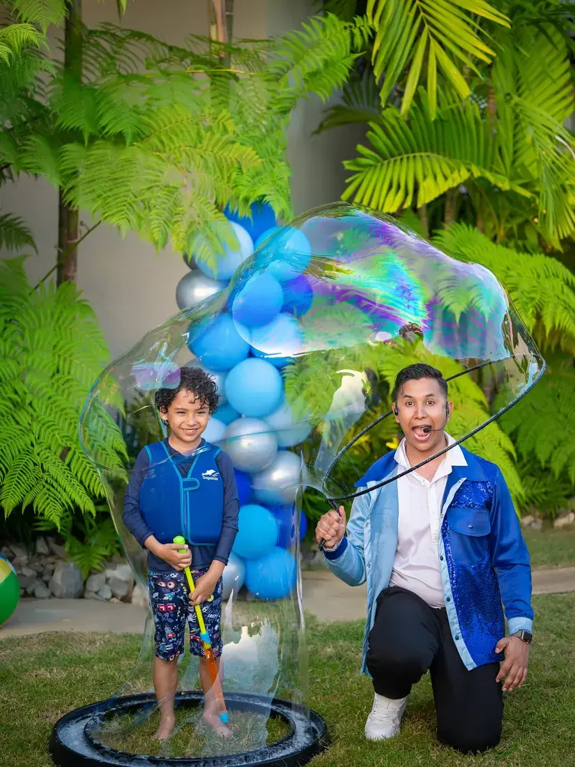 Show de burbujas en una fiesta infantil