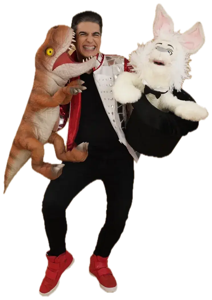 El Mago Gody con su dinosaurio y su conejo